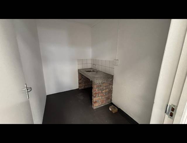 INDUSTRIAL PROPERTY TO RENT IN MAITLAND